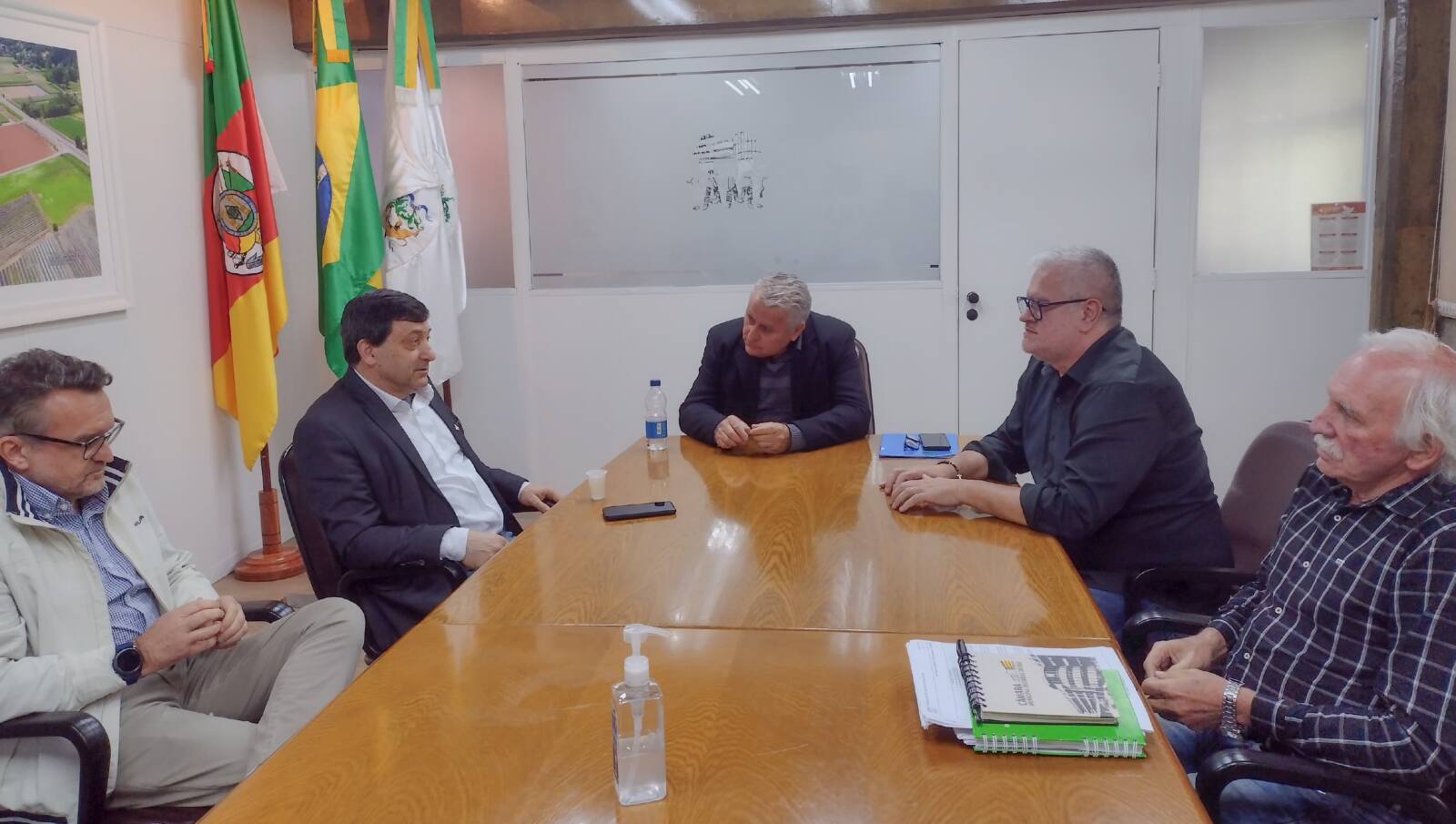 Bancada Do Psb Recebe Visita Do Presidente Estadual Da Legenda